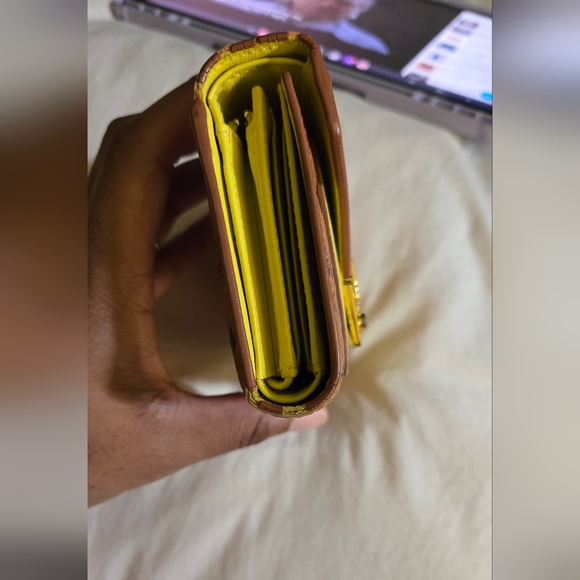 MCM| Colorblock Leather Wallet - Picture 3 of 7